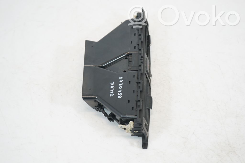 Dash center air vent grill (4)