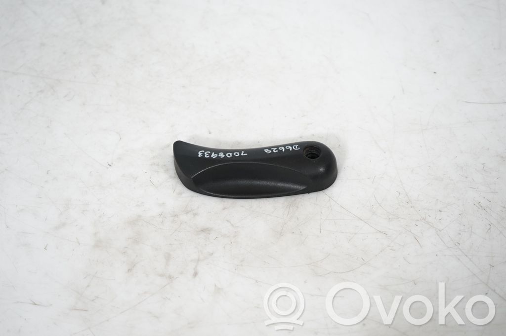 Engine bonnet (hood) release handle (3)