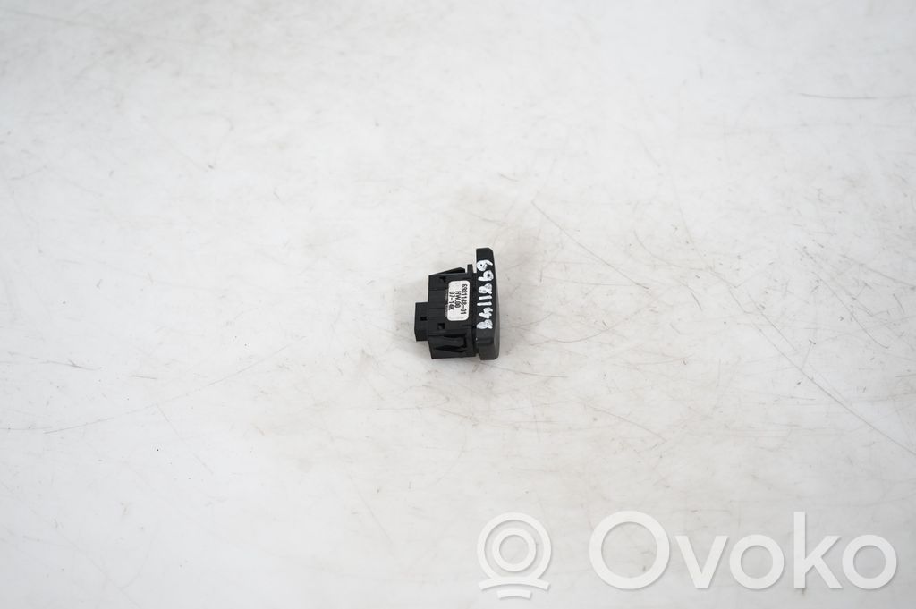 Other switches/knobs/shifts (4)