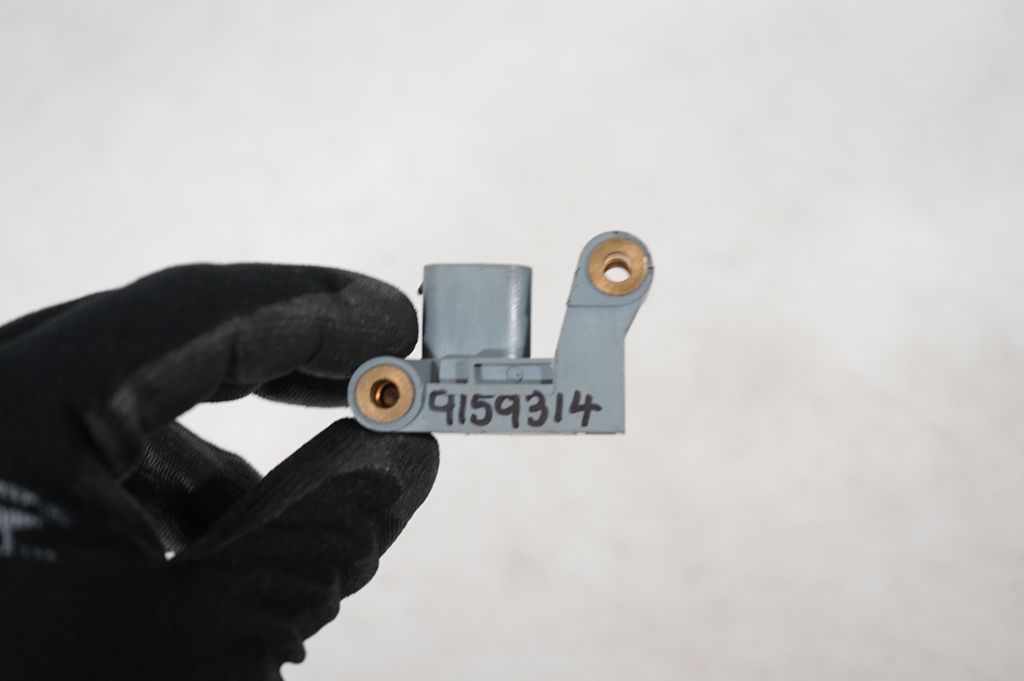 Airbag deployment crash/impact sensor (7)