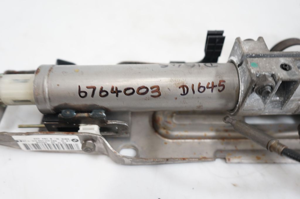 Steering wheel axle set (10)