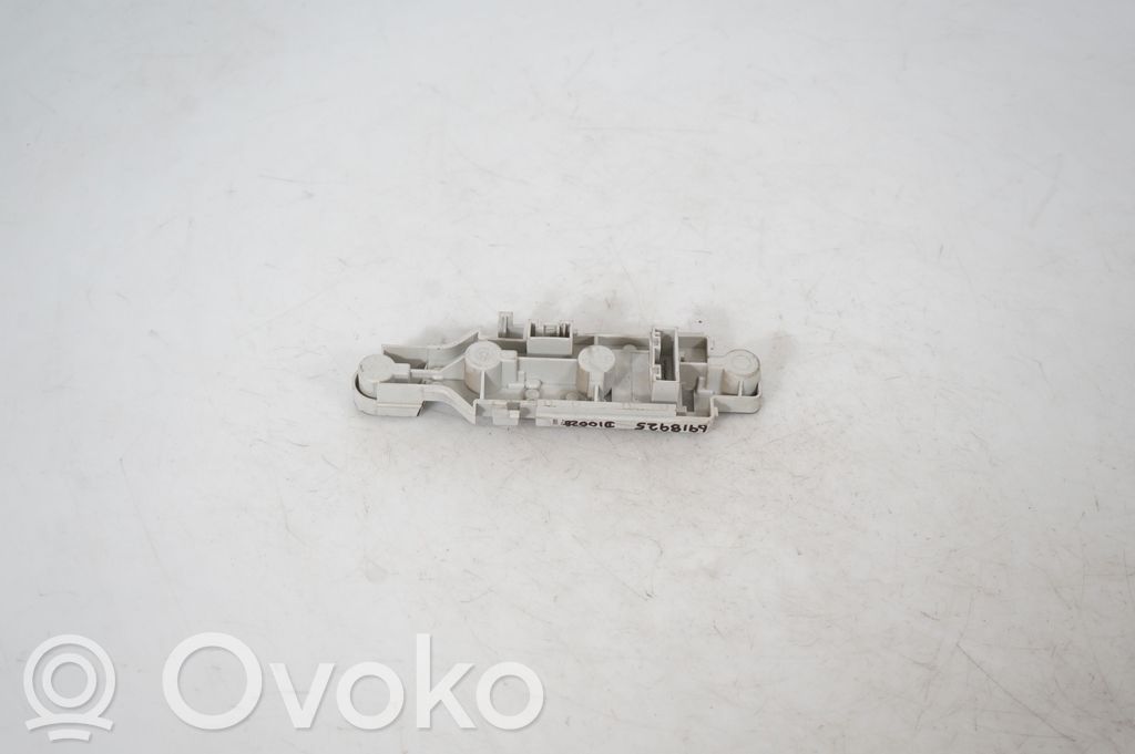 Tail light bulb cover holder (5)