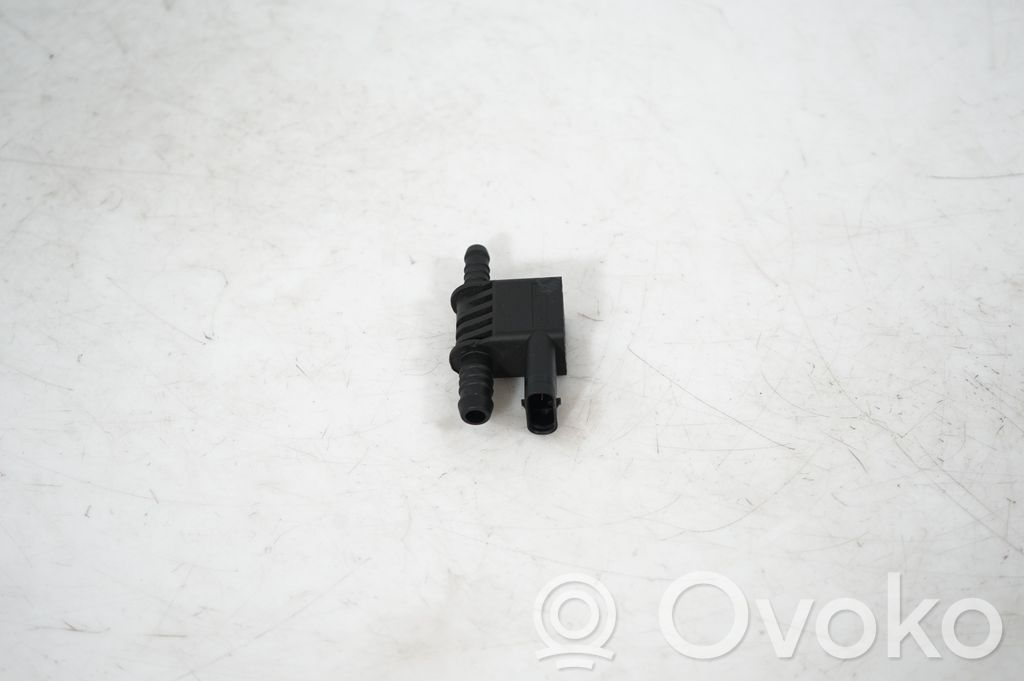 Fuel pressure sensor (2)