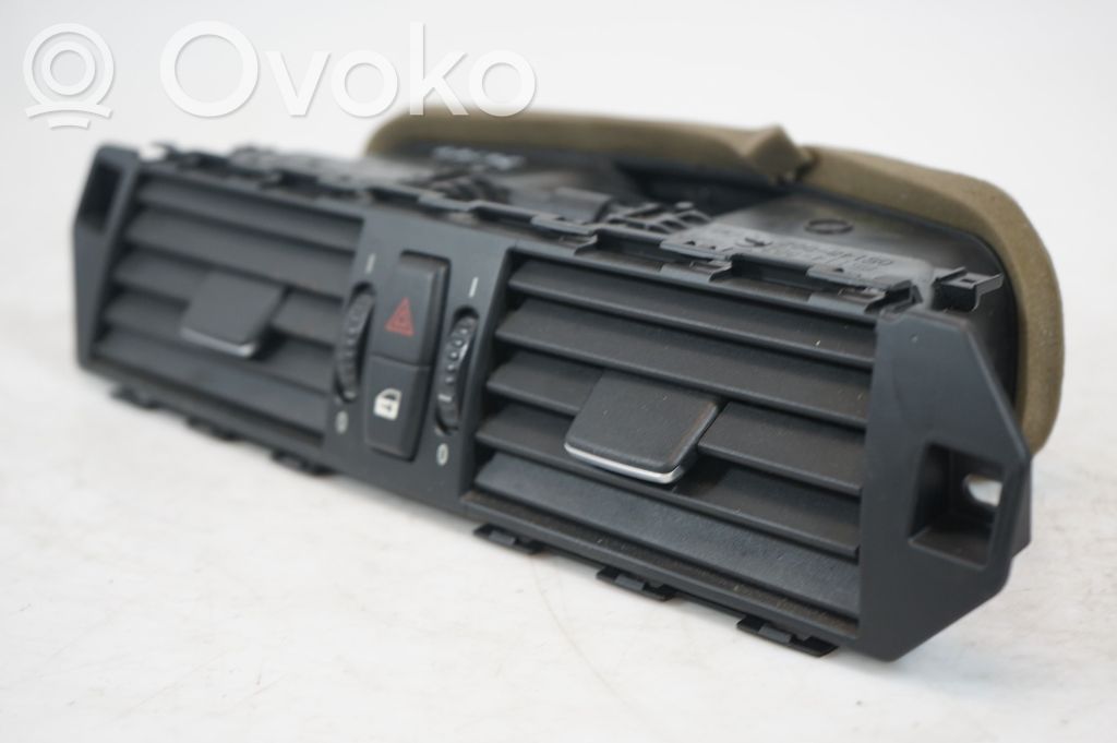 Dash center air vent grill (6)