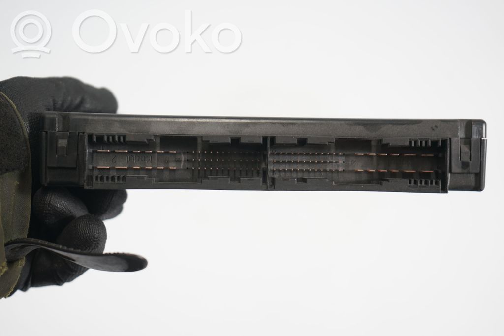 Comfort/convenience module (6)