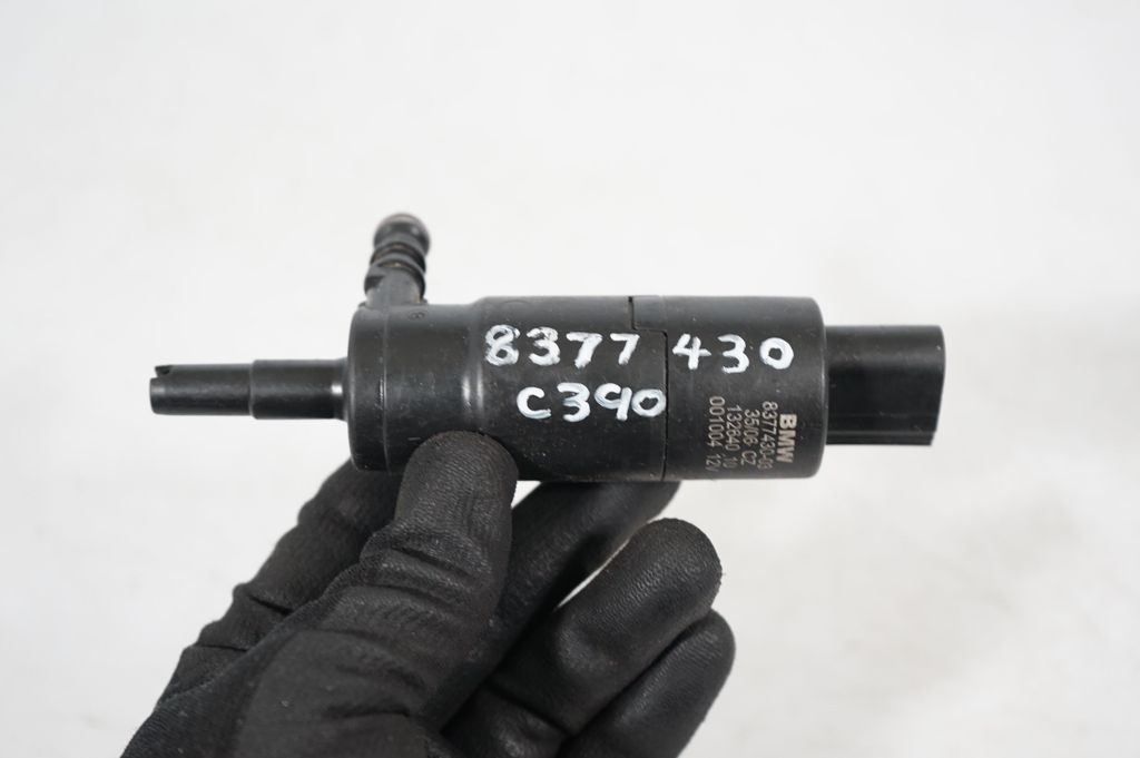 Headlight washer pump (7)