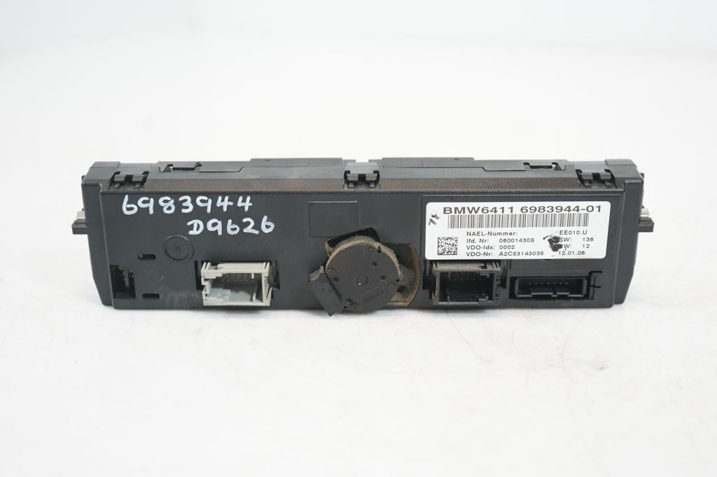 Climate control unit (9)