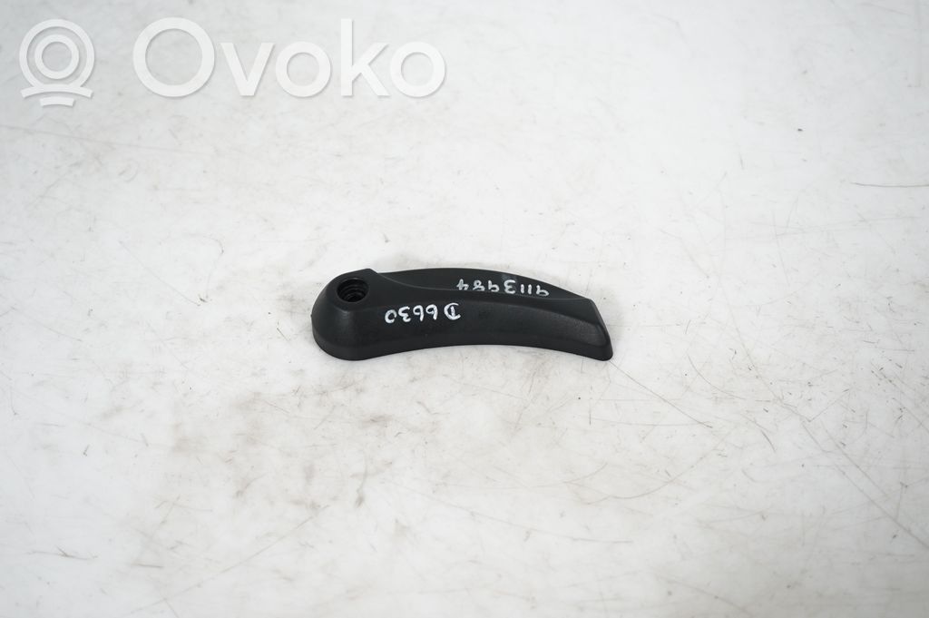 Engine bonnet (hood) release handle (3)