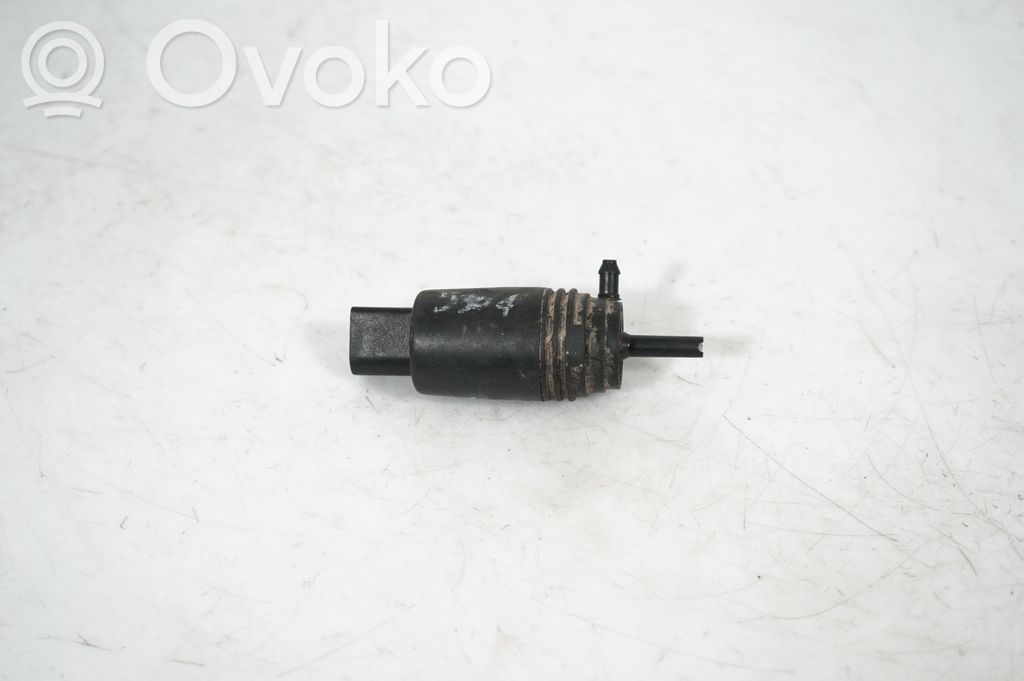 Windscreen/windshield washer pump (5)