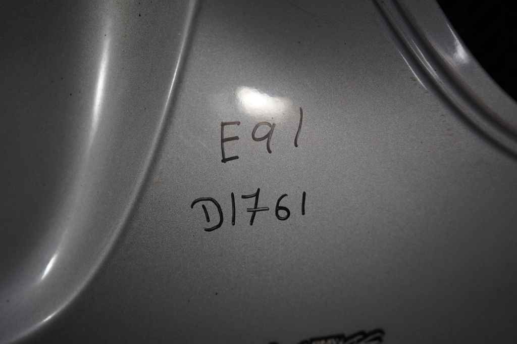 Tailgate/trunk/boot lid (13)