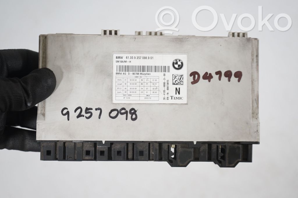 Seat control module (8)