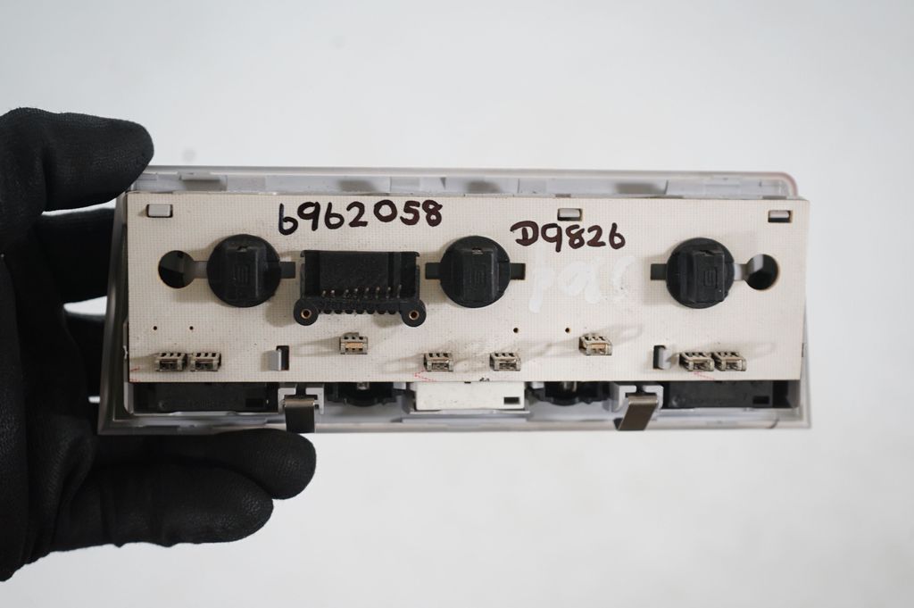 Front seat light (7)