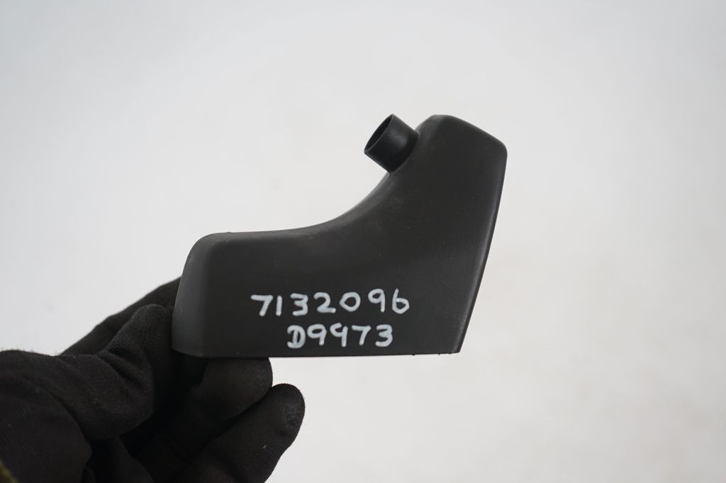 Rearview mirror trim (8)