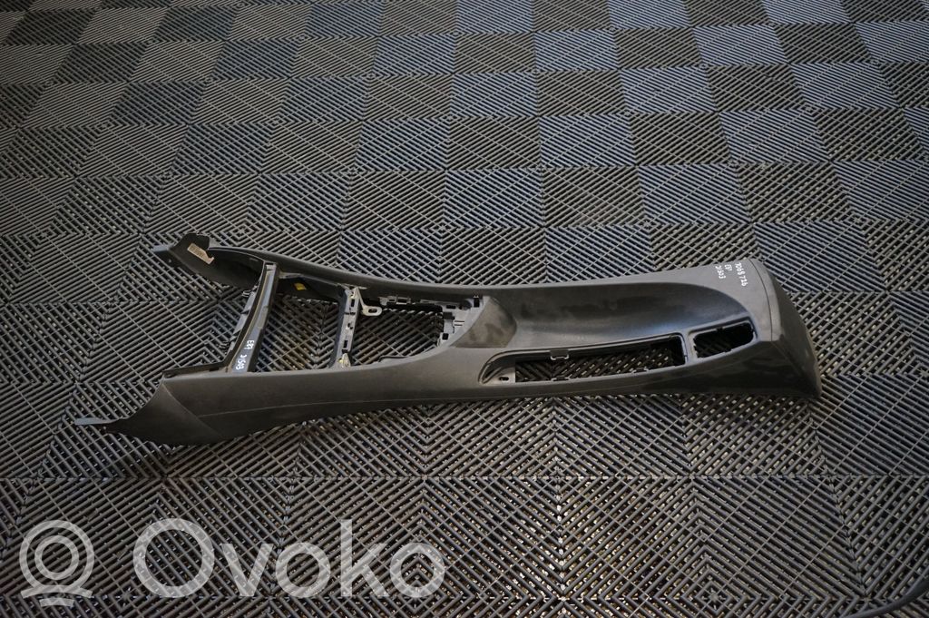 Center console (2)