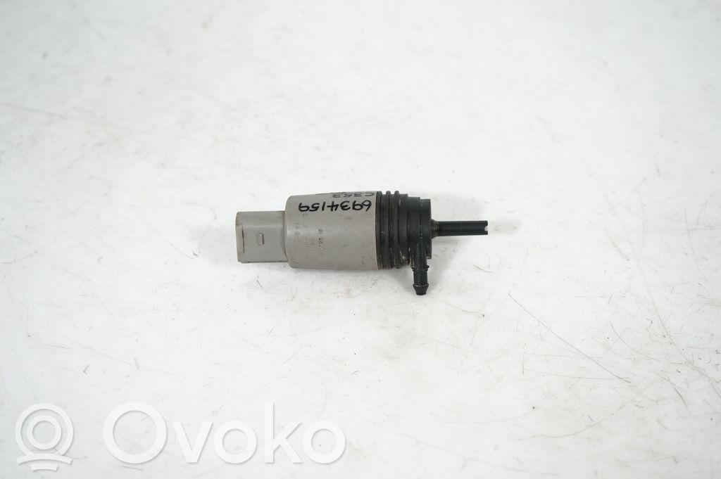 Windscreen/windshield washer pump (3)