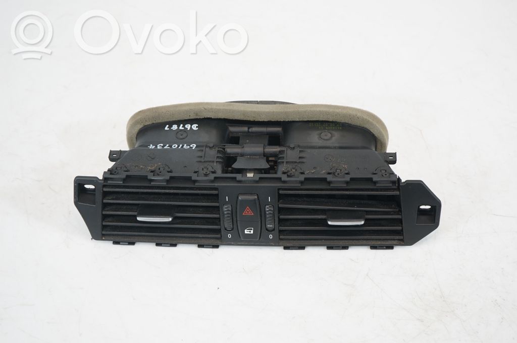 Dash center air vent grill