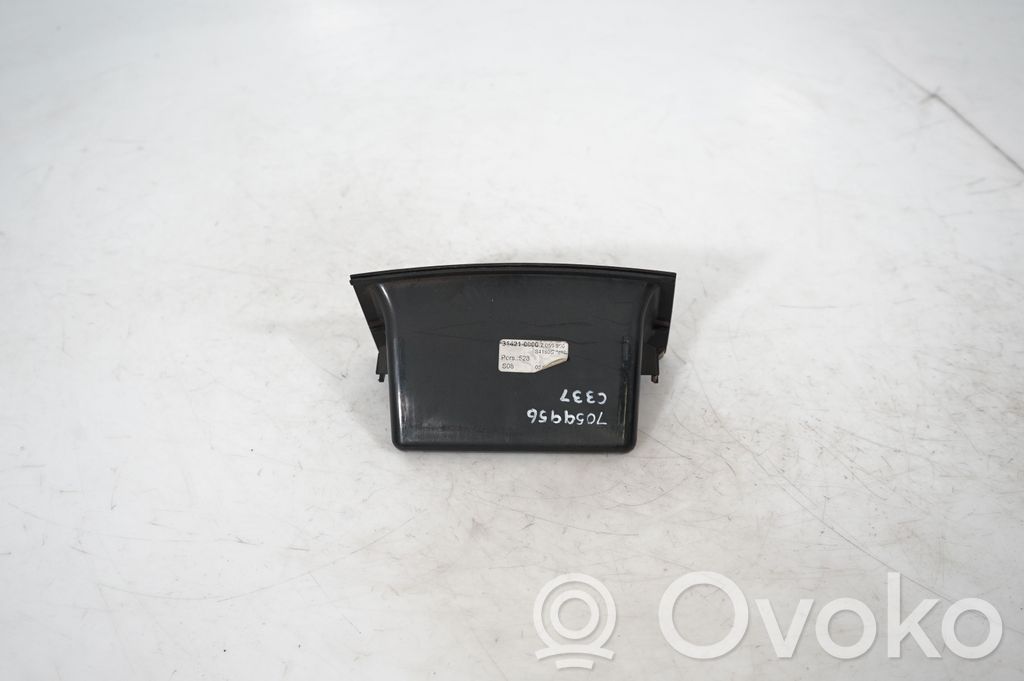 Glove box central console (3)