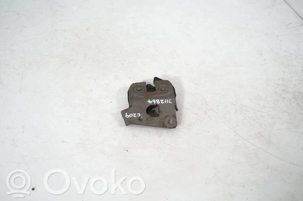 Seat back rest lock catch (3)