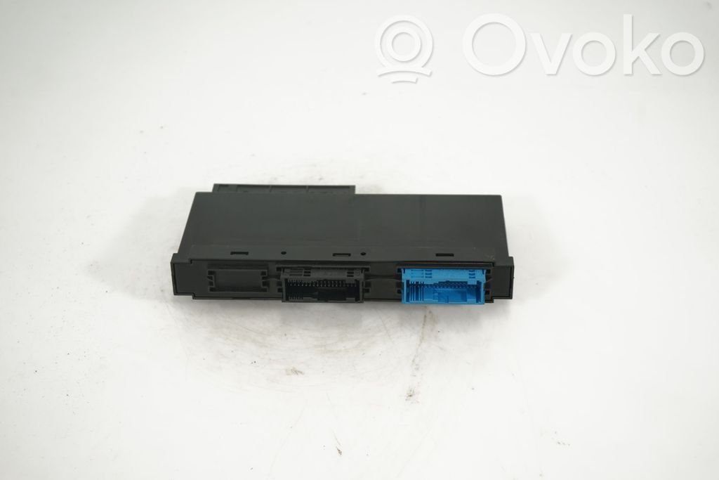 Comfort/convenience module (5)
