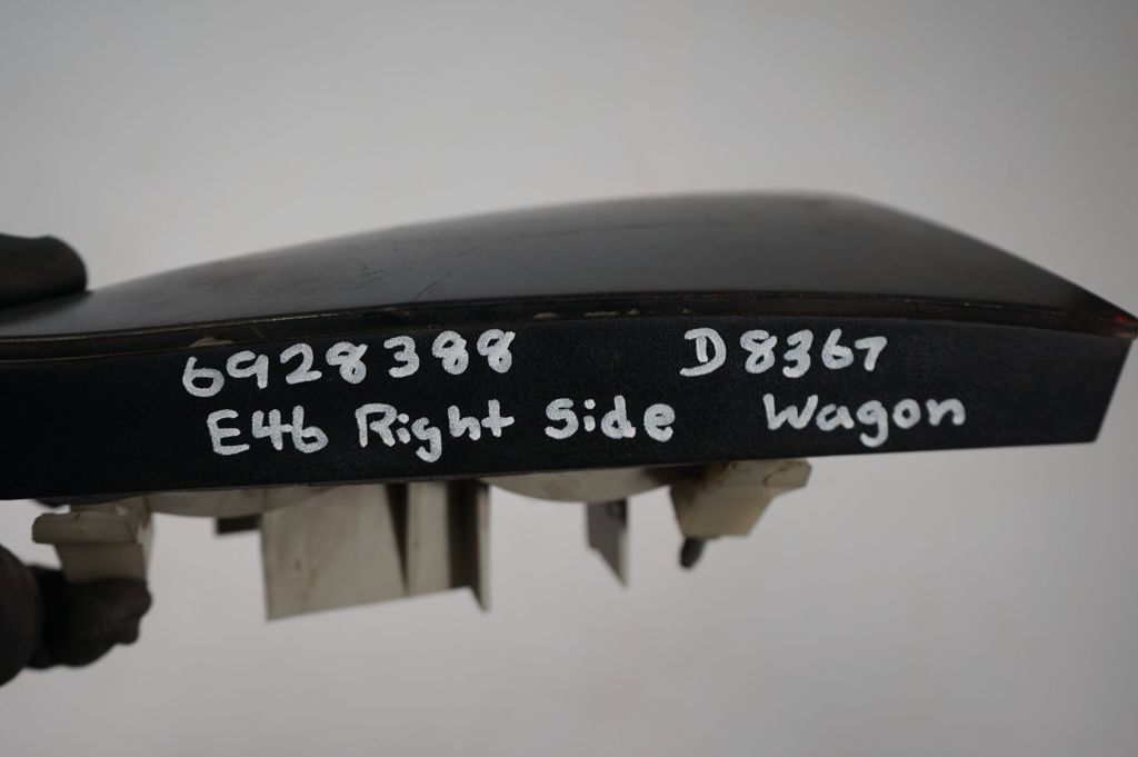 Rear/tail lights (8)