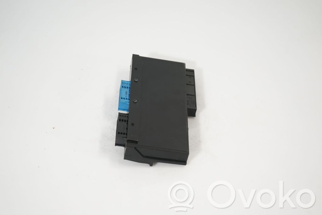 Comfort/convenience module (5)