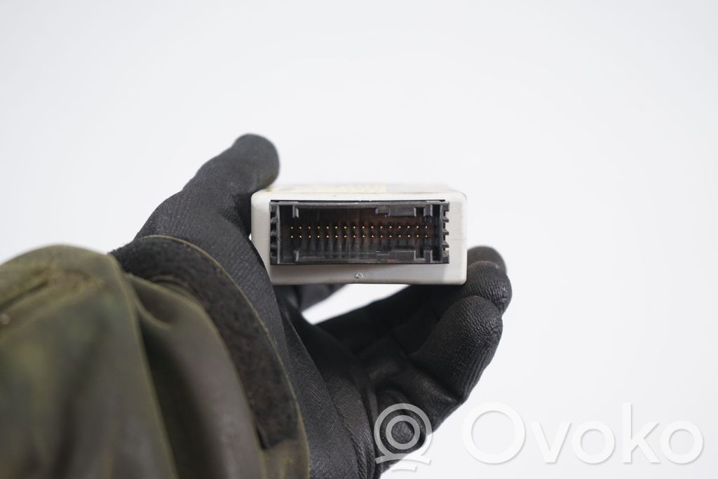 Central console control unit (6)