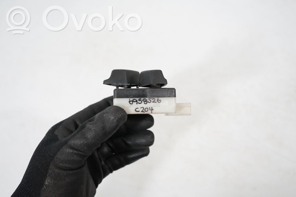 Seat control switch (8)