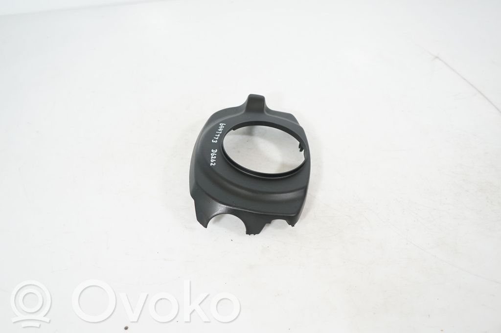 Steering wheel column trim (2)