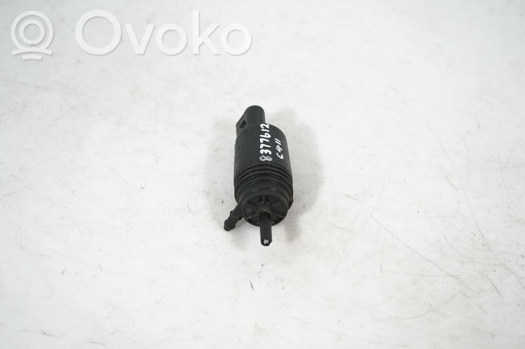 Windscreen/windshield washer pump (4)