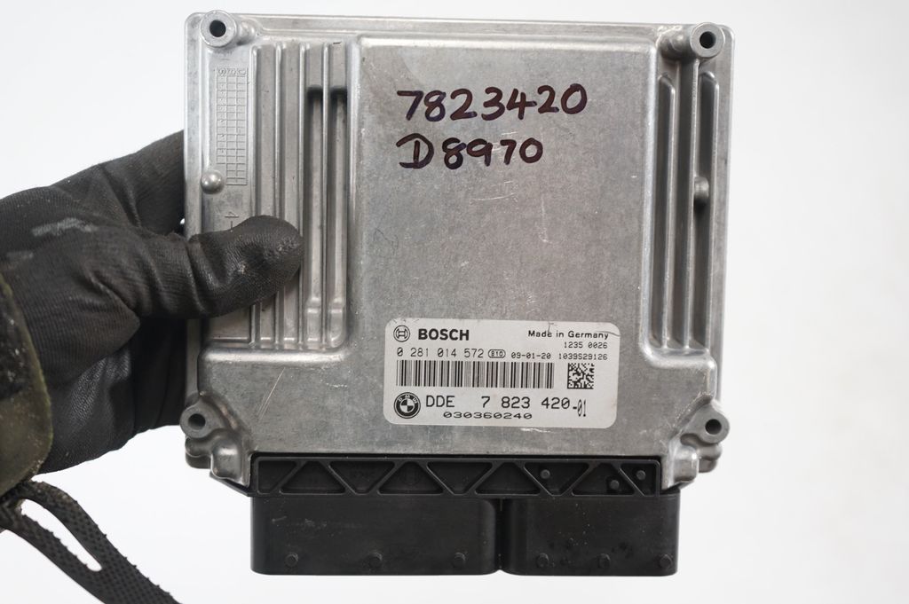 Engine control unit/module (8)