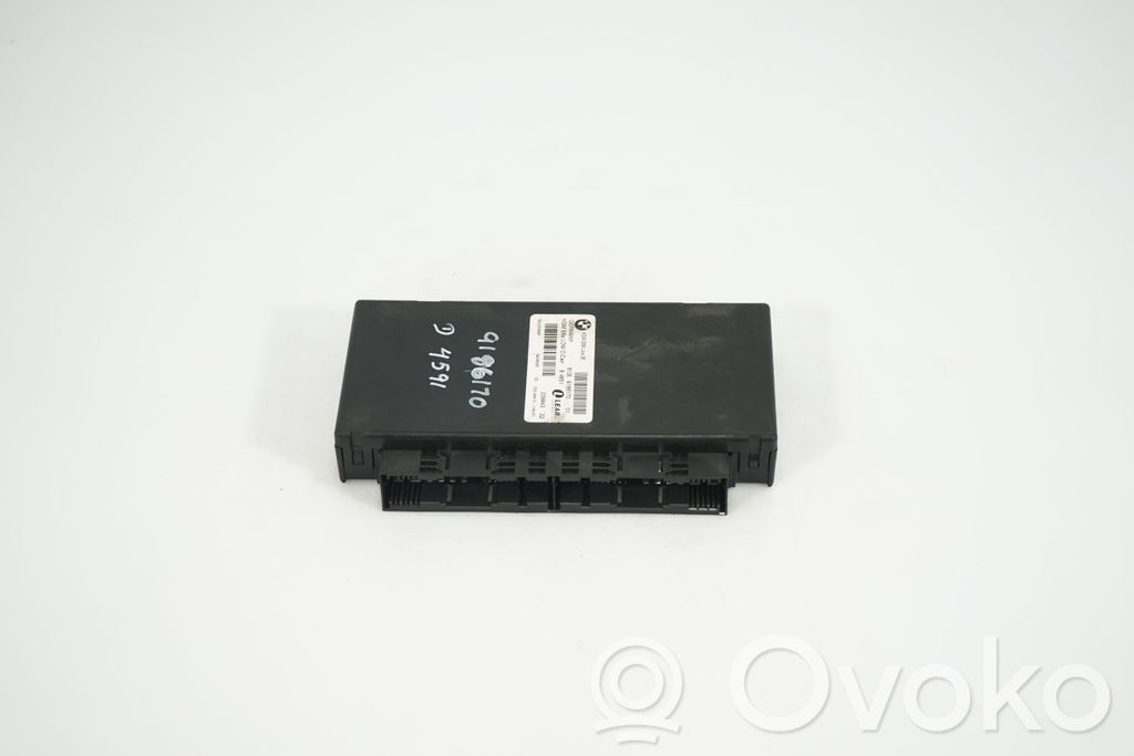 Comfort/convenience module (2)