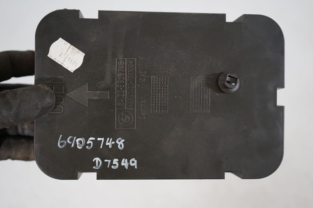 Quarter panel pressure vent (7)