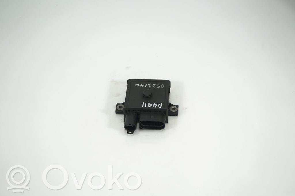 Glow plug pre-heat relay (3)