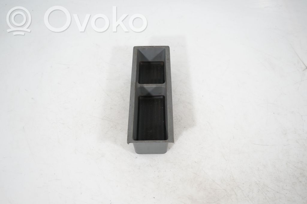 Glove box central console (4)