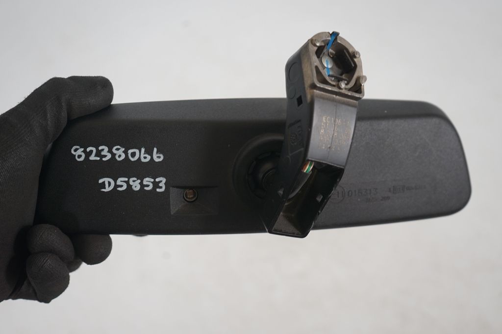 Rear view mirror (interior) (8)