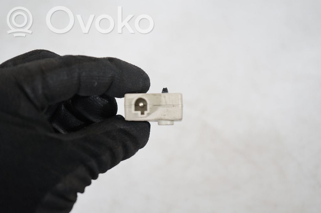 Aerial antenna amplifier (8)