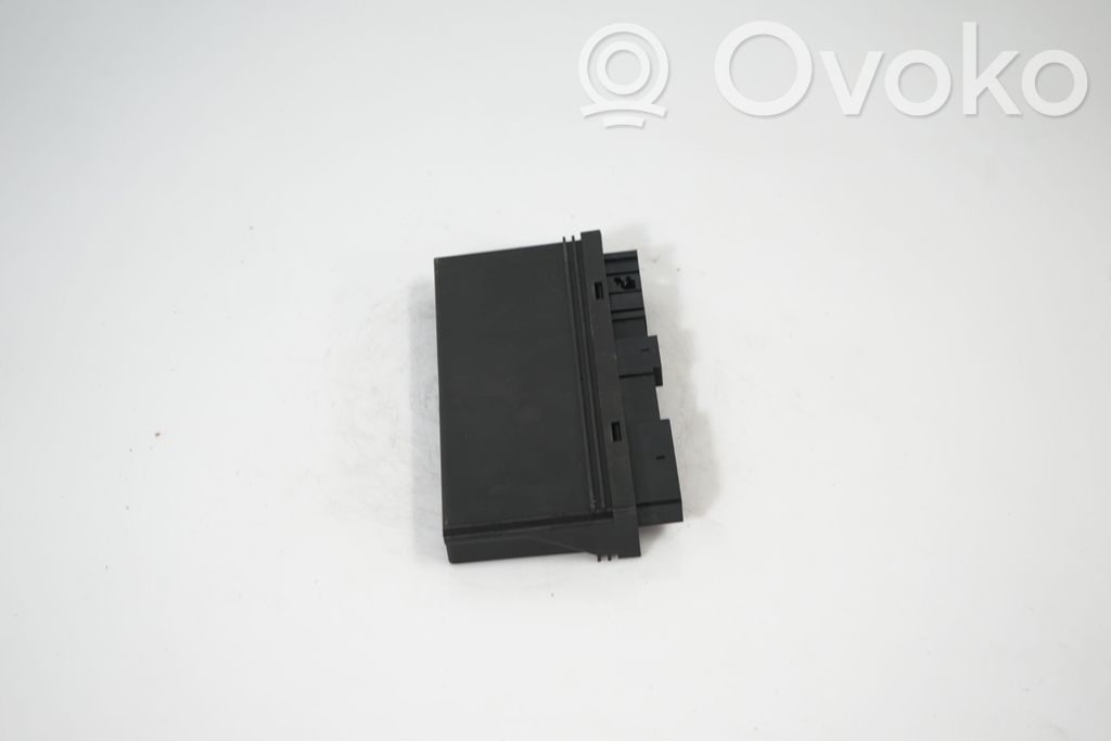 Comfort/convenience module (5)