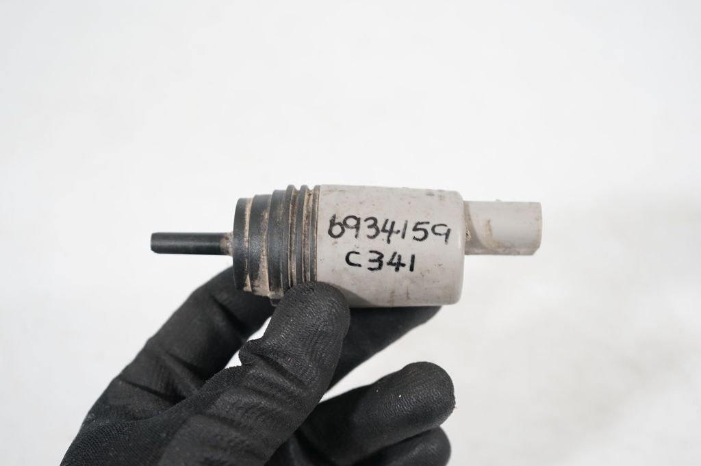 Windscreen/windshield washer pump (7)