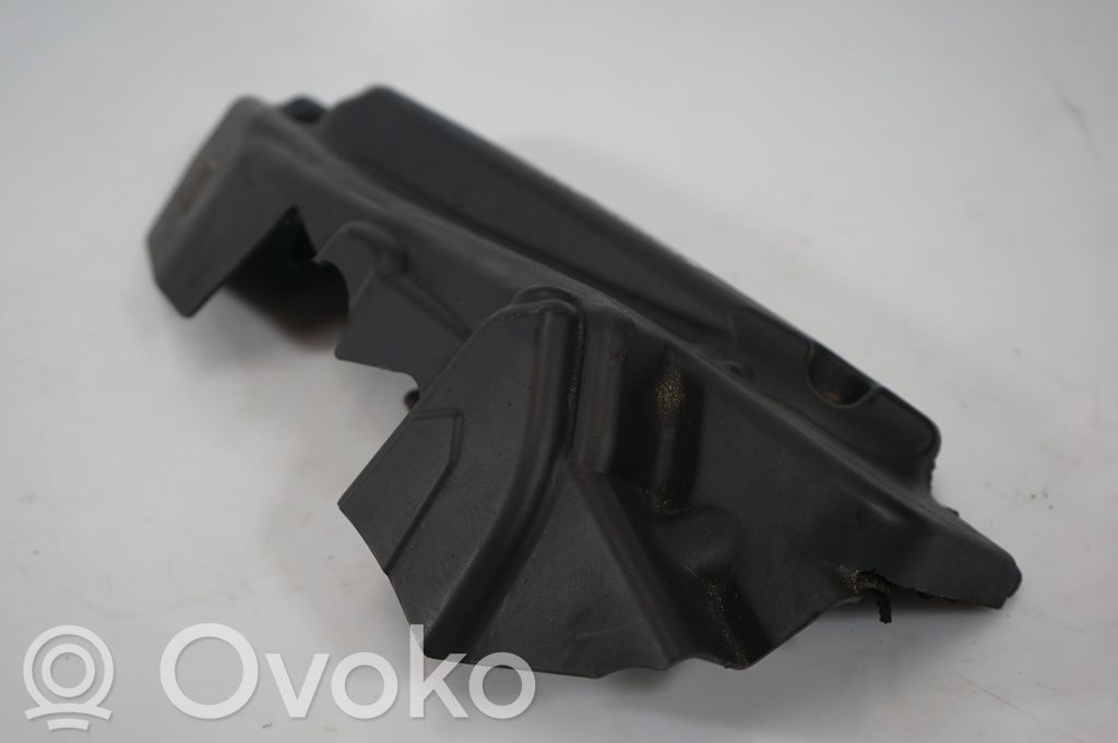 Engine cover (trim) (6)