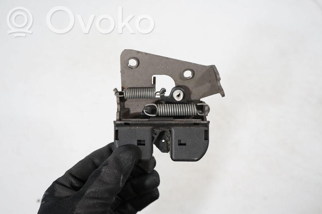 Seat back rest lock catch (7)