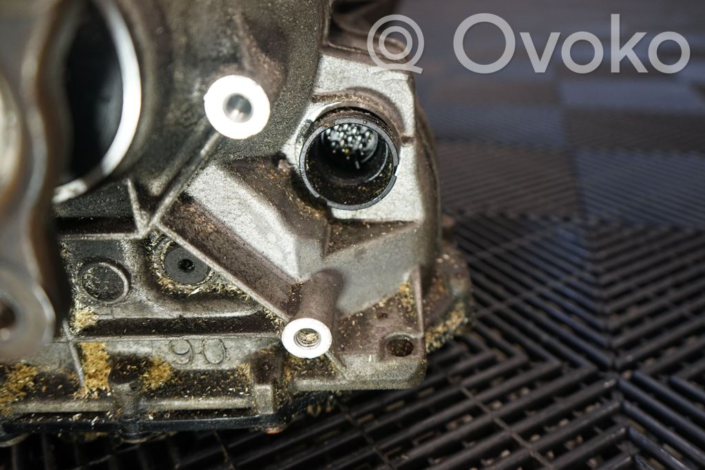 Automatic gearbox (12)