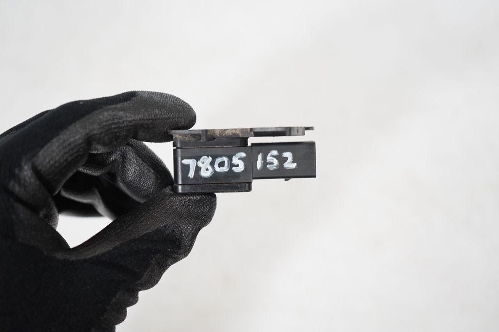 Exhaust gas pressure sensor (10)