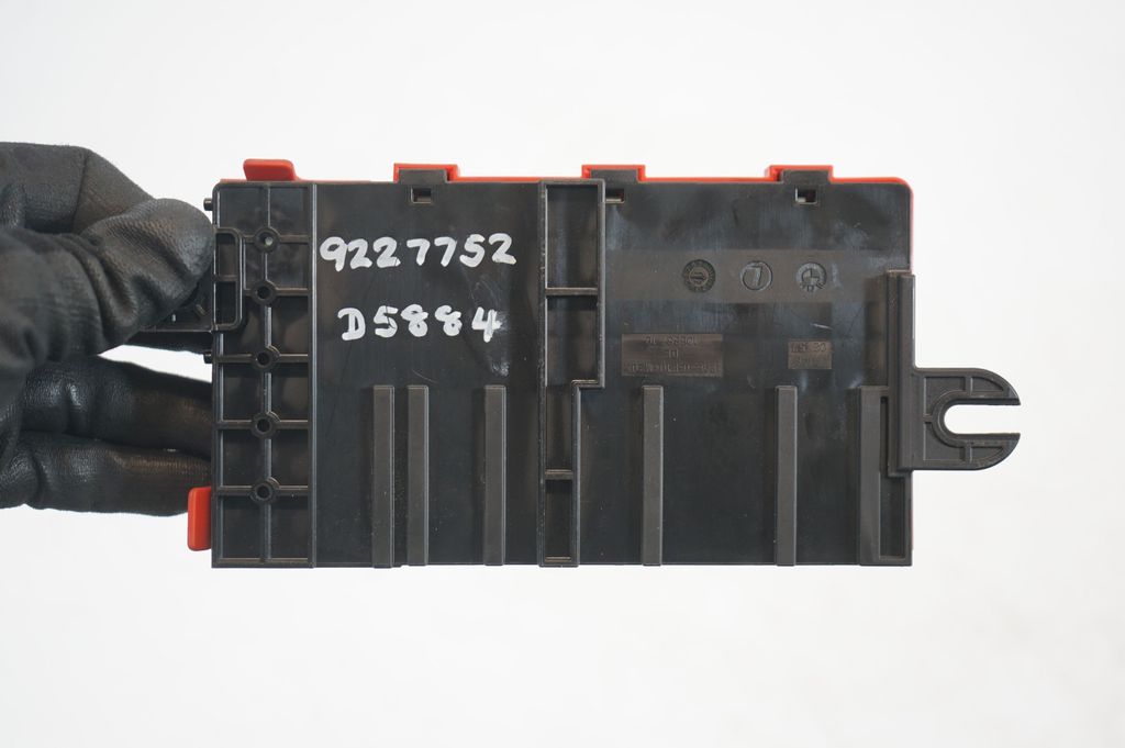 Positive wiring loom (8)