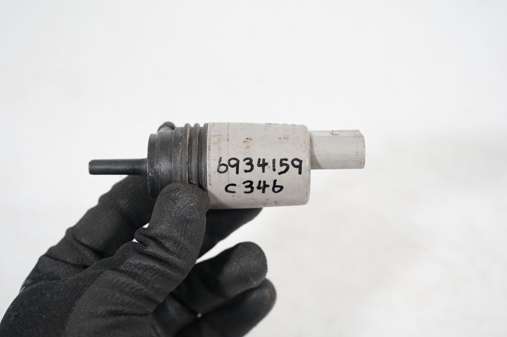 Windscreen/windshield washer pump (7)