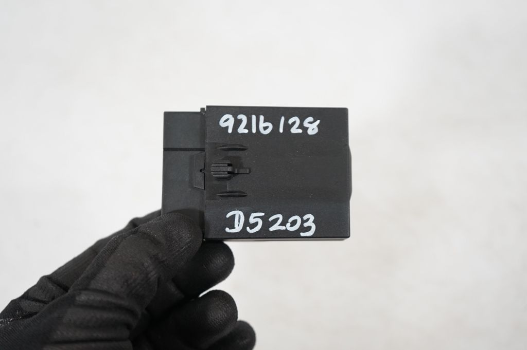 Seat belt adjustment motor (8)