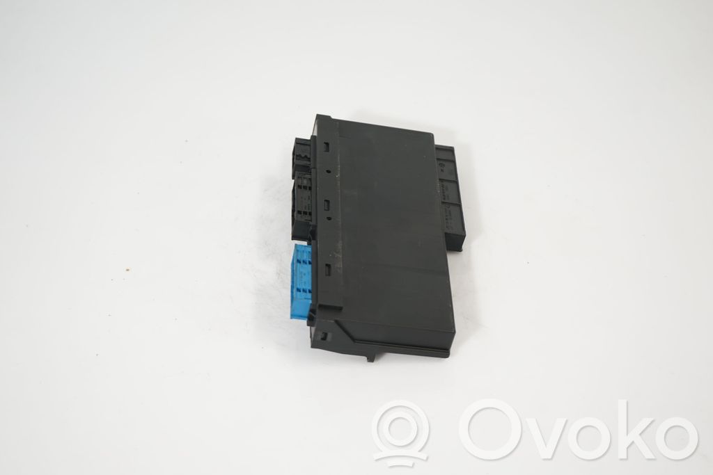 Comfort/convenience module (5)