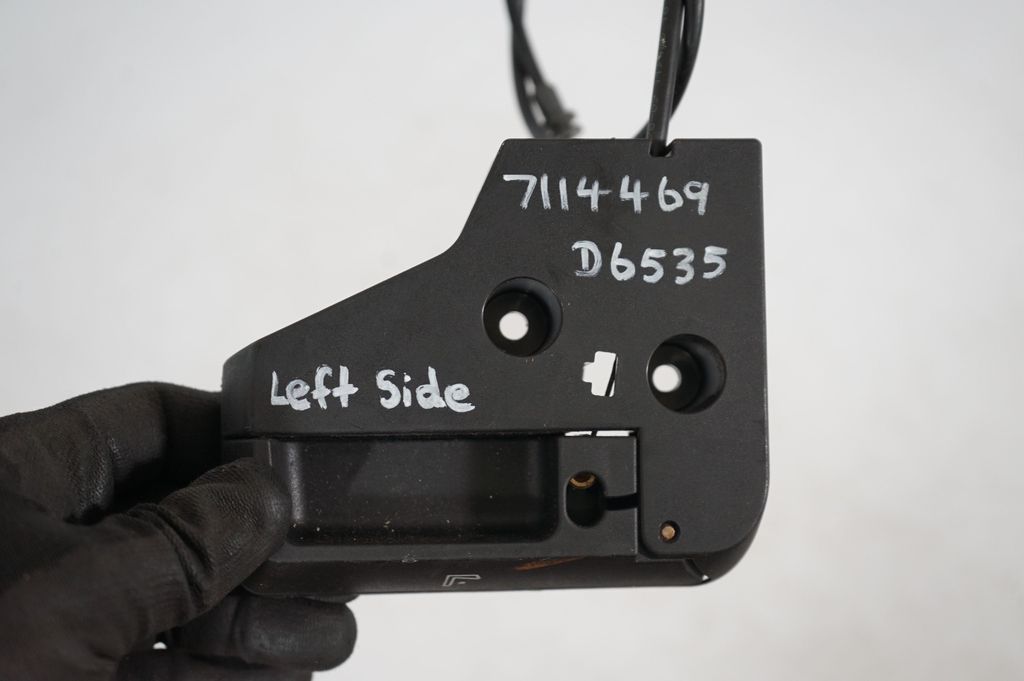 Seat back rest control lever/handle (7)