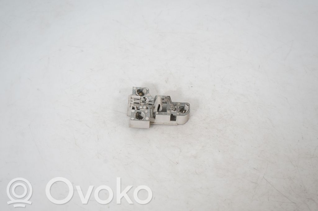 Tail light bulb cover holder (3)