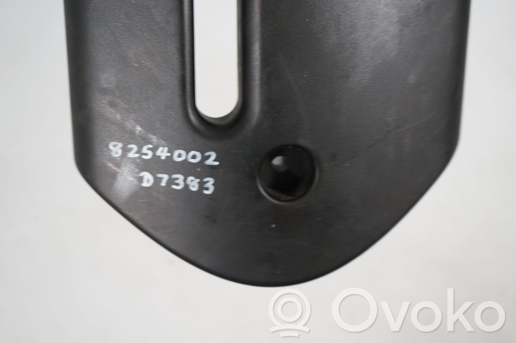 Steering wheel column trim (8)