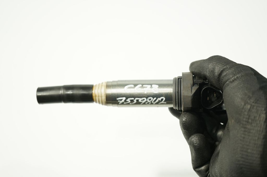 High voltage ignition coil (7)